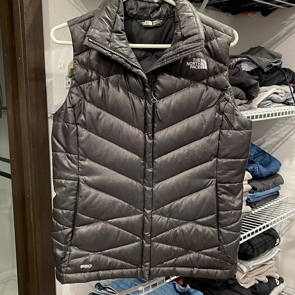 Womens North Face Black 550 Vest